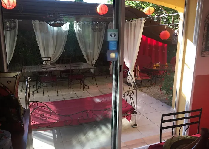 Bed & Breakfast Aux Amandiers 3*