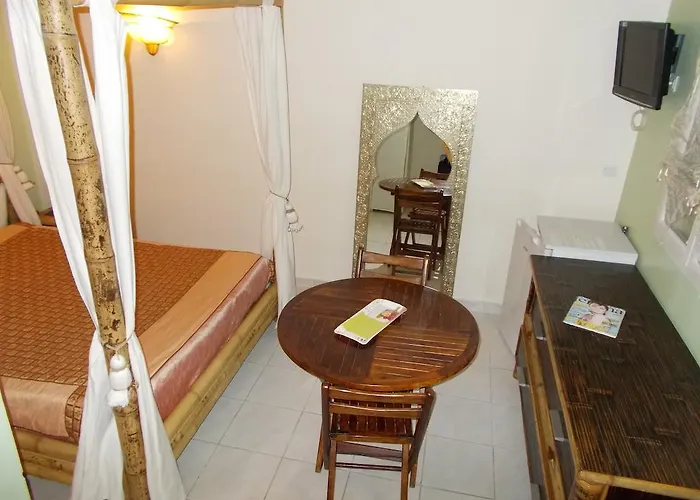 Aux Amandiers 3* Fréjus